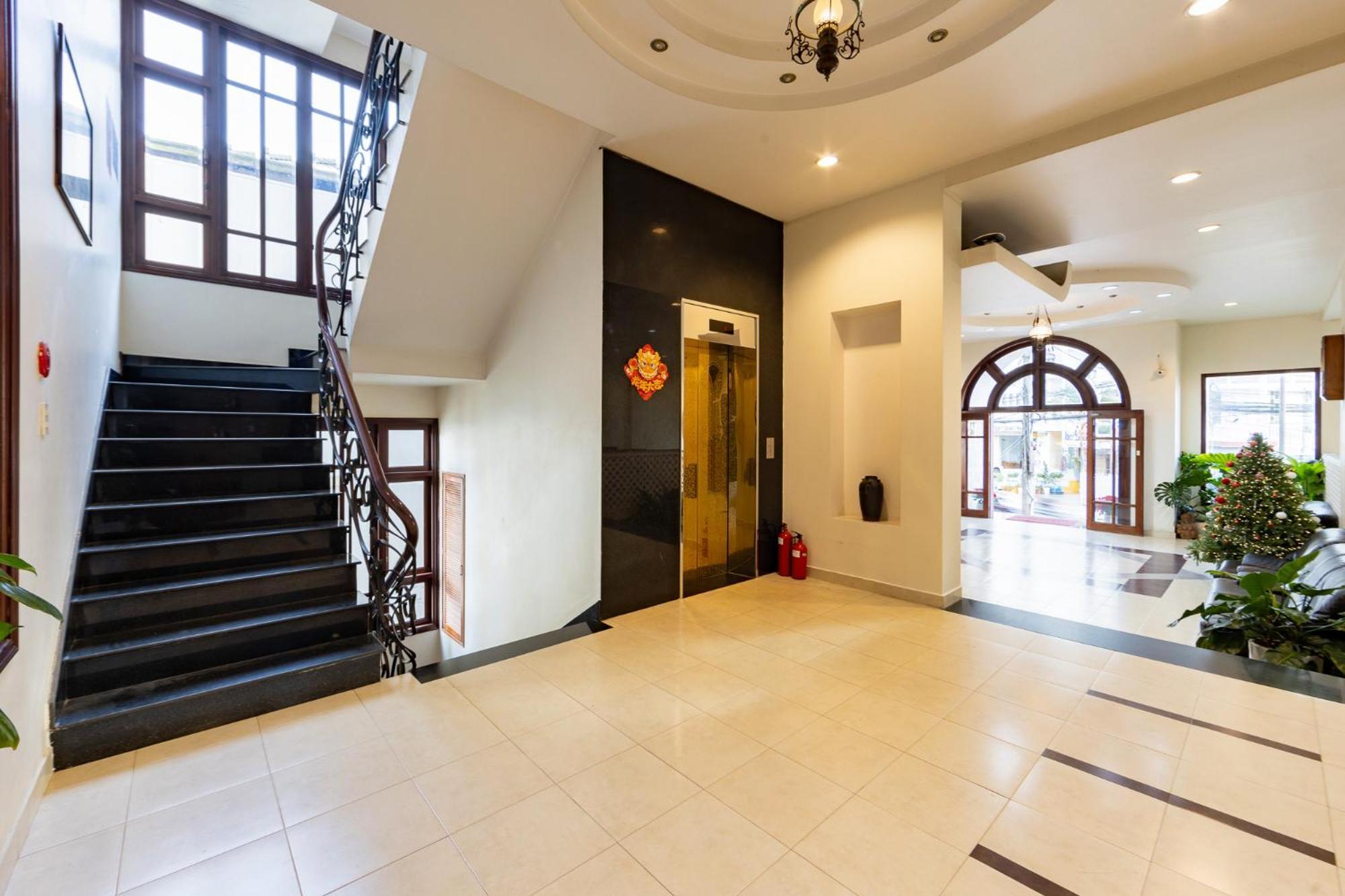 Hung Phong Hotel - Near Dalat Night Market Bagian luar foto