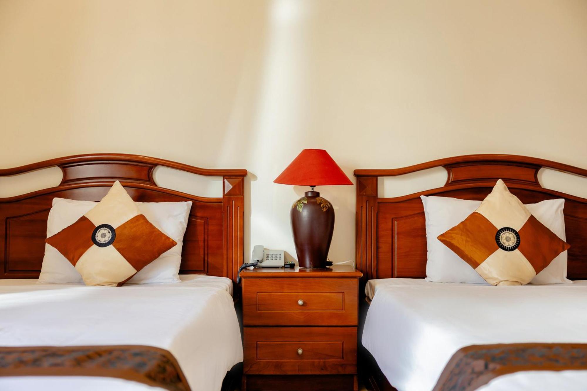 Hung Phong Hotel - Near Dalat Night Market Bagian luar foto