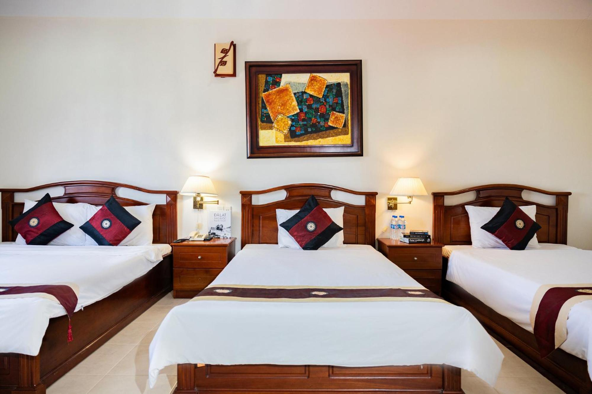 Hung Phong Hotel - Near Dalat Night Market Bagian luar foto
