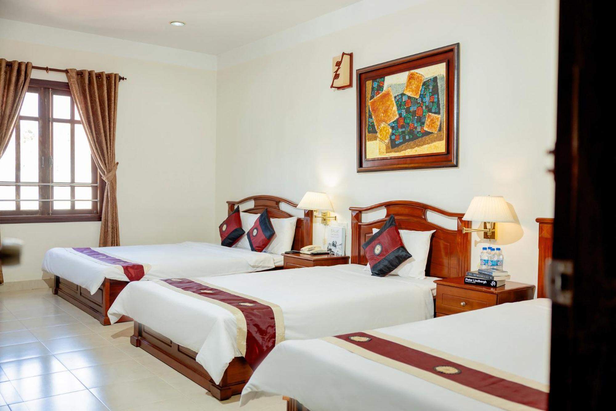 Hung Phong Hotel - Near Dalat Night Market Bagian luar foto