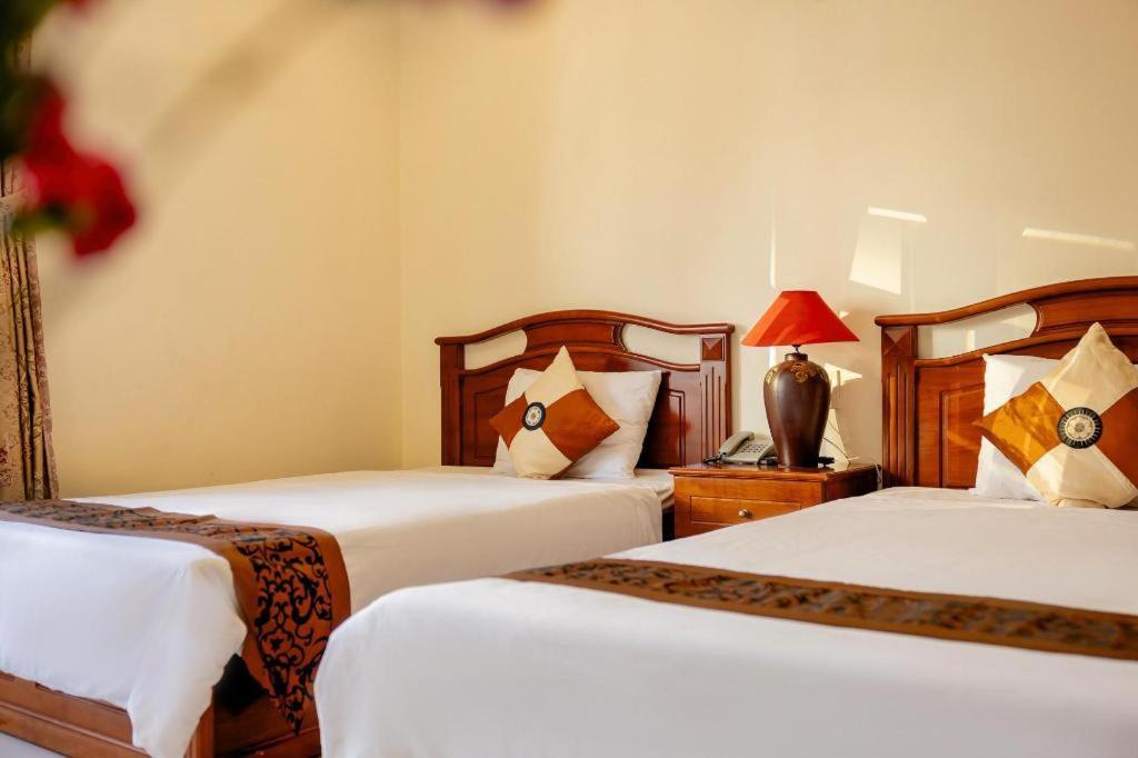 Hung Phong Hotel - Near Dalat Night Market Bagian luar foto