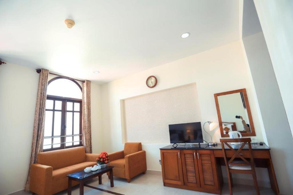 Hung Phong Hotel - Near Dalat Night Market Bagian luar foto
