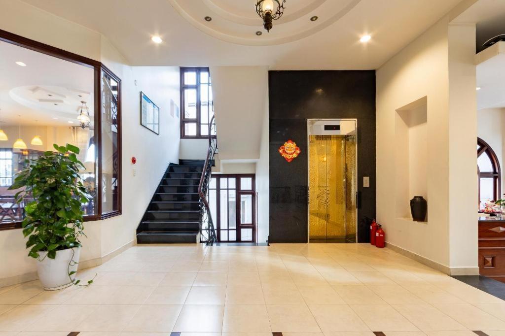 Hung Phong Hotel - Near Dalat Night Market Bagian luar foto